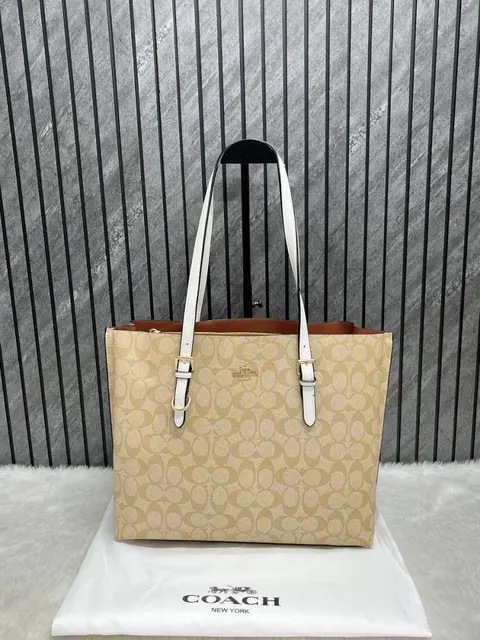 Coach Mollie Tote With DustCover Premium