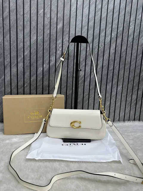 Coach Jet Set White Shoulder Bag With OriginalBox DustCover
