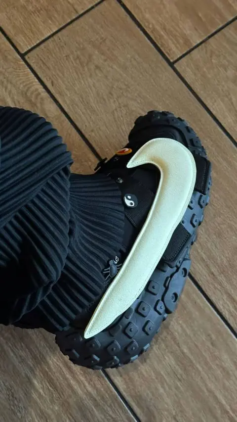 Cactu s Plant Flea Market X Nikke Air Flea 2 Black
