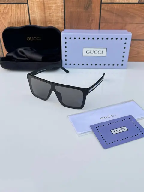 Gucci 2639 black white