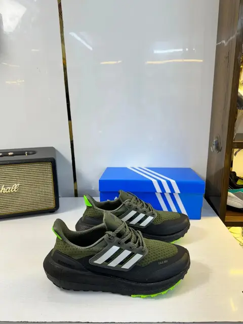 Adidas ultraboost light 2024 cold rdy