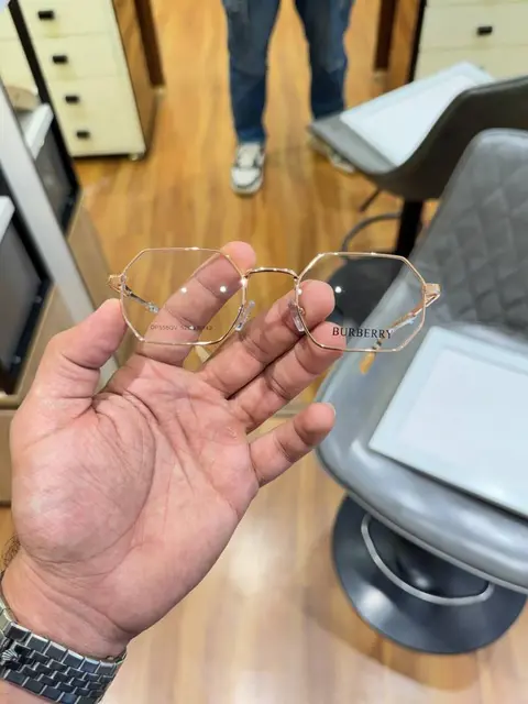 Burberry 058 rose gold plano