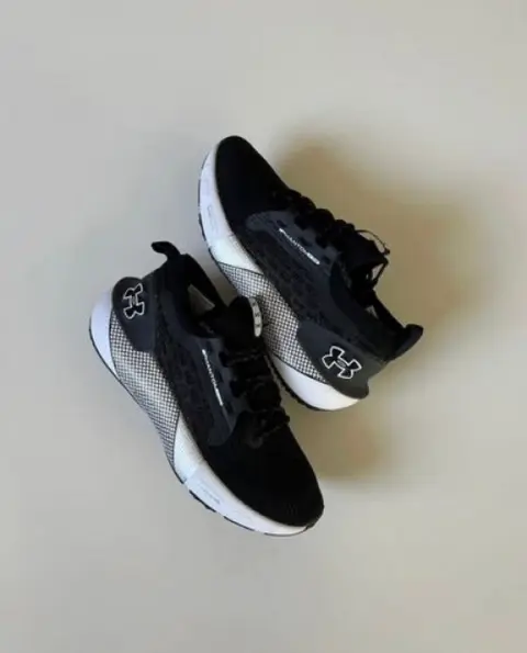 Under armor phantom 3 se