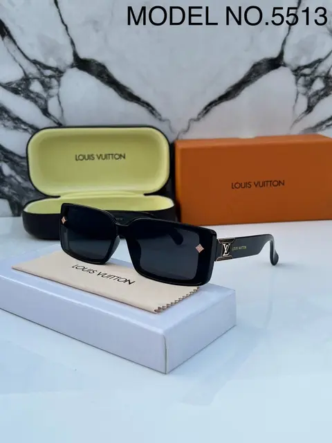 Louis Vuitton 5513 black