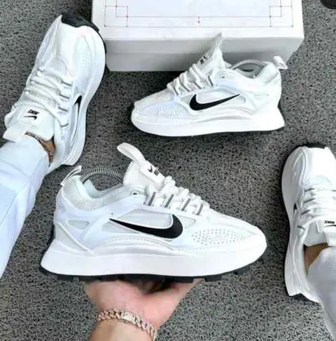 Nike bailleli platform sneaker white