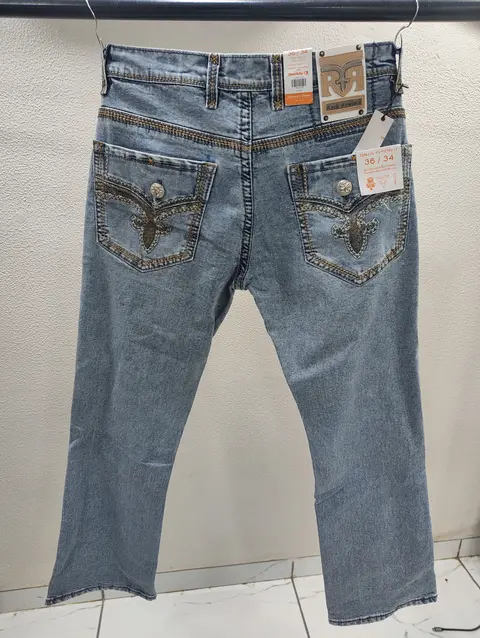 TRUE RELIGION IMPORTED STORE ARTICLE JEANS