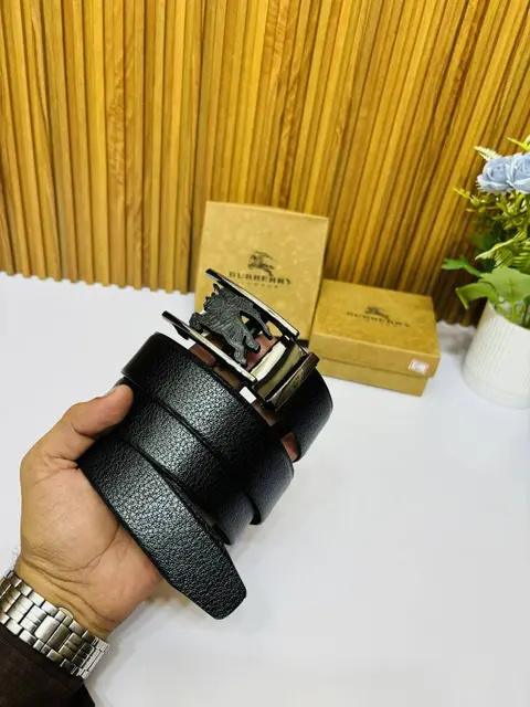 38 BURBERRRY PREMIUM QUALITY AUTOMATIC LOCK BELT