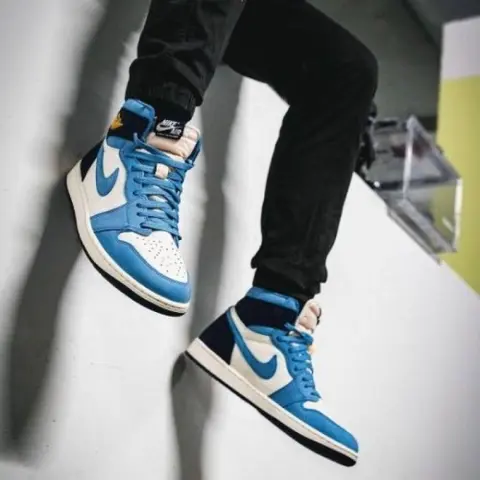 Nike Air Jordan 1 First And Flight