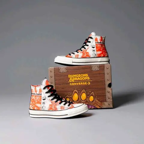 Dungeons & Dragons x Converesee. Chuck Taylor All Star High Egret Red