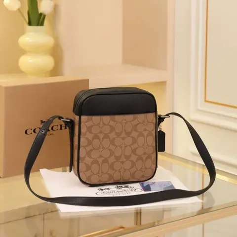 Coach Houstan Man Crossbody Bag With DustCover