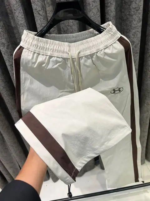 UNDER ARMOR IMPORTED STORE ARTICLE TRACK PANT