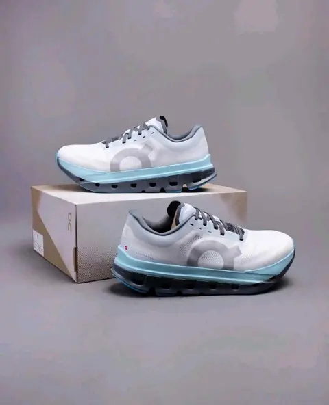 On Cloudflow 5 Arctic Stone 2073