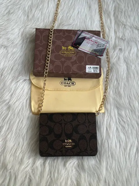 Coach 122 Coffee ChainOnWallet With OriginalBox DustCover BrandCard