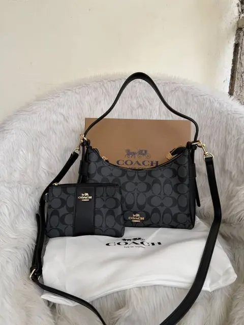 Coach 02 Laurel Hobo Shoulder Combo With Wristlet Wallet Original Box Packing