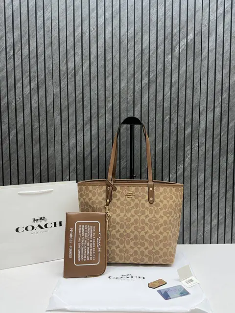 Coach CB 04 Apricot-Apricot Reversible City Tote With Wallet CarryBag & Original DustCover