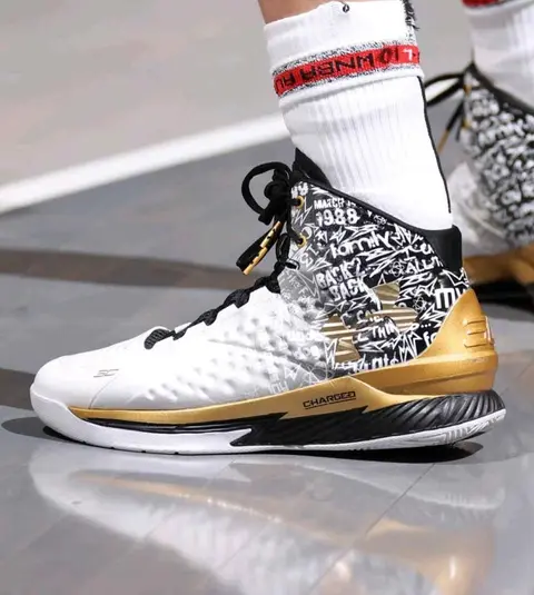Under Armor Stephen Curry Back to Back MVP Pack 2023