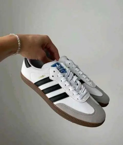 Adidas Samba White to Black