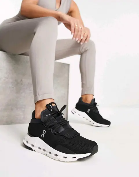 ON Cloudnova trainers in black 194