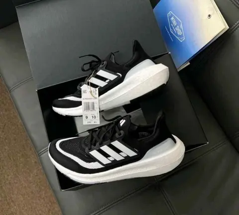 Adidas UltraBoost 24 Light Core Black White 1066
