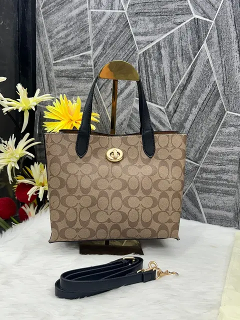 Coach Willow Apricot-Black Medium With DustCover