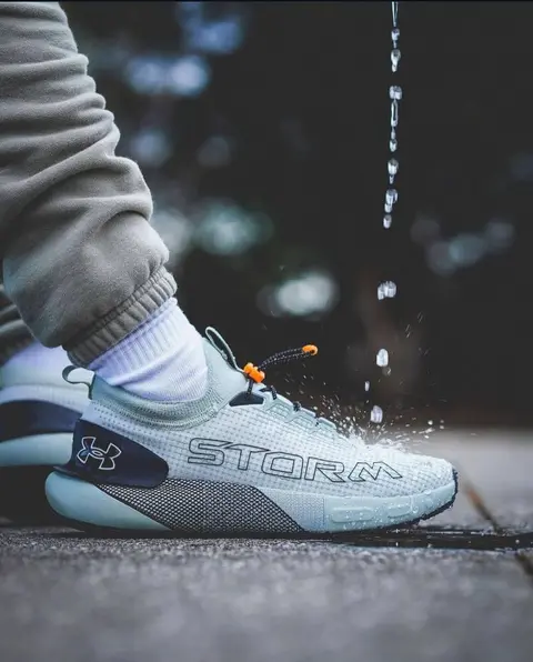 Under Armor Hovr Phantom 3 Se Storm
