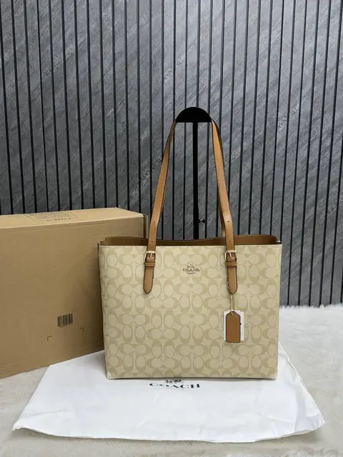 Coach Mollie Large Ap-Tan Tote With OriginalBox Packing