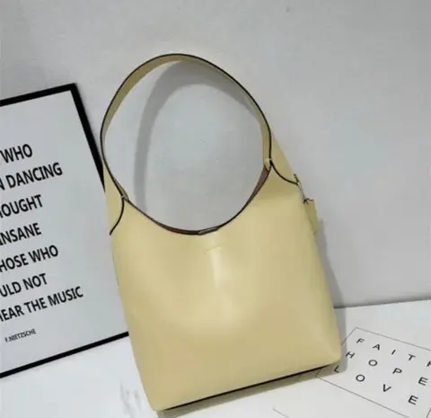 Coach Brooklyn 28 Medium Tote With DustCover