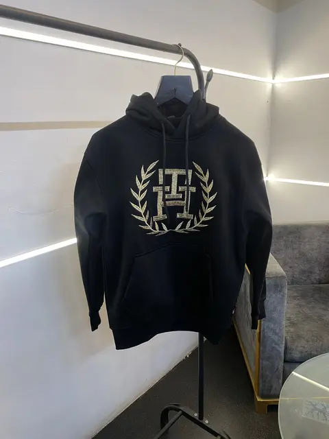 Tommy hilfigar heavy gsm inside fleece embroidery hoodie black