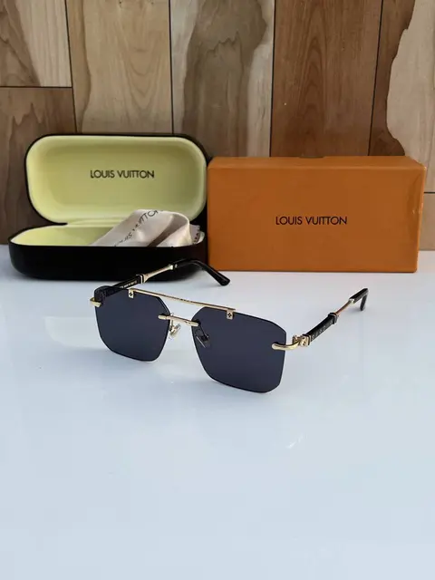 Louis Vuitton 3152 gold black