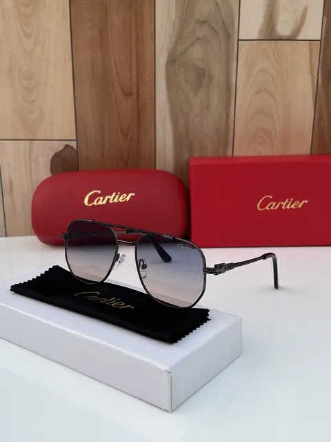 Cartier aviator brown blue