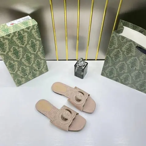 Gucci Womens Interlocking G Slides With Original Box CarryBag Packaging