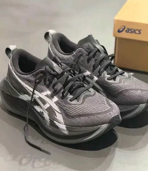 Asics super blast 2 black white