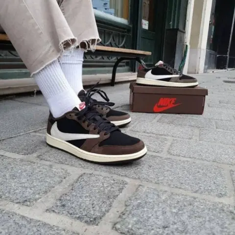 Nike Air Jordan Retro 1 Low Travis Scott X Dark Mocha SEMI UA--sale