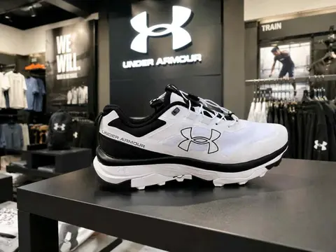 Under Armorr Charged Bandit Trail 2 White & Black 2574