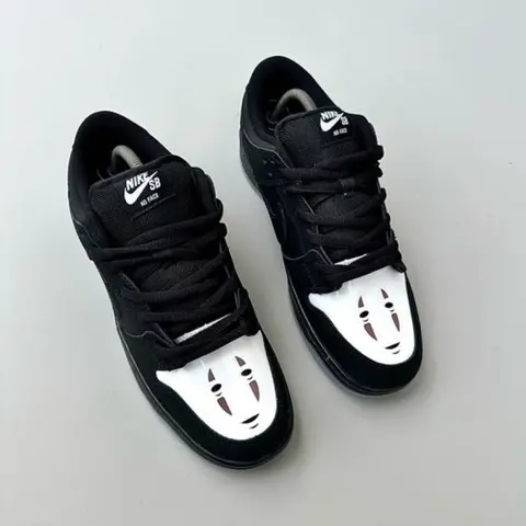 Nike Dunk Low No Face Fixed