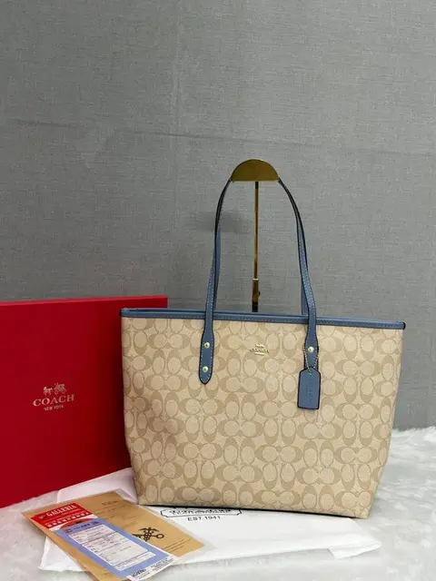 Coach 02 city tote zip Closer Tote With Original Box