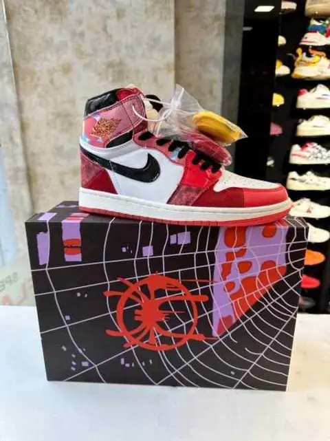 Air Jordan 1 Across the Spider Verse Heavy Glow Quality fix