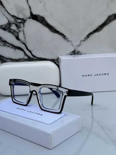 Marc jacobs 5202 transparent black