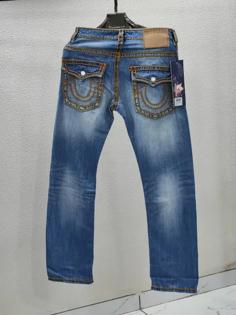 TRUE RELIGION IMPORTED STORE ARTICLE JEANS