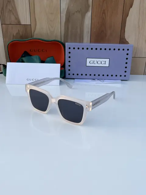 Gucci 2610 white
