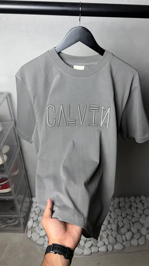 Calvin Klei n Premium Oversized T-Shirt 2090. Sale offer VS1000