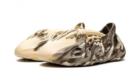 Adidas Yeezy foam runner mx cream clay