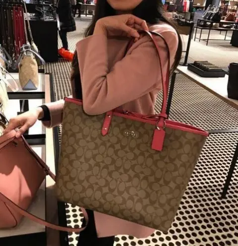 Coach Signature City Tote Bag With OG Box & Dust Bag (Aapricot Red - 810)