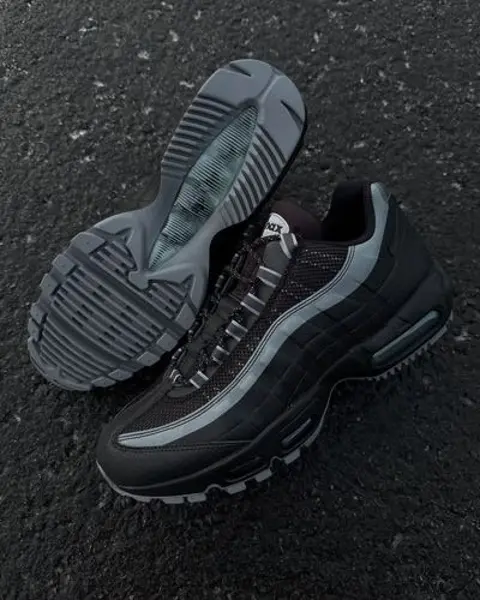 Nike AIRMAX 95 ESSENTIAL BLACK SMOKE GREY