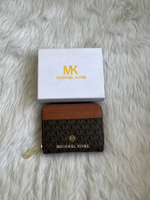 Michael Kors 135-136-139 Small Zippy Wallet With OriginalBox