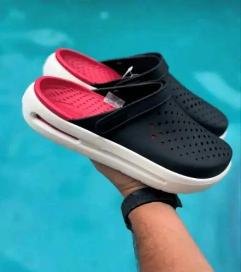 Crocs InMotion Clogs Black Red