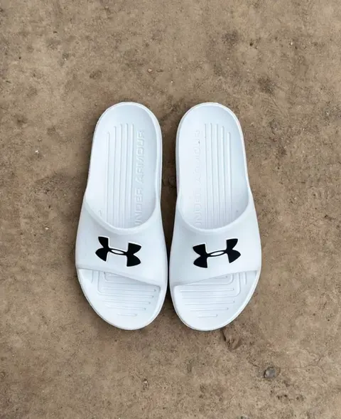 Under Armor Core PTH White