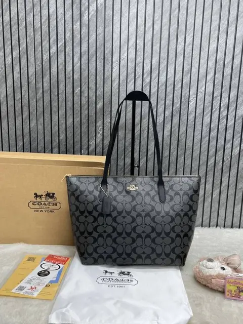 Coach Black Fiona Top ZipperTote With OriginalBox TeddyDisneyCharm DustCoverPacking
