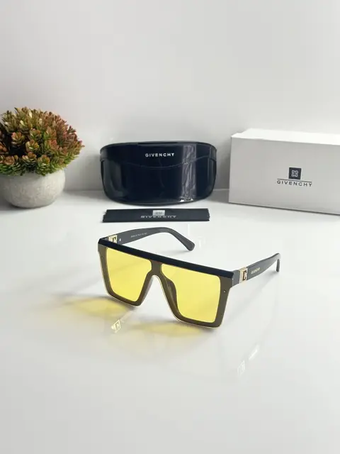 Givenchy 1661 Black Yellow