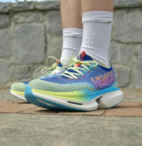 Hoka Cielo X1 Cerise Solar Flare